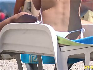 braless Amateurs voyeur Beach - Candid bikini Close Up